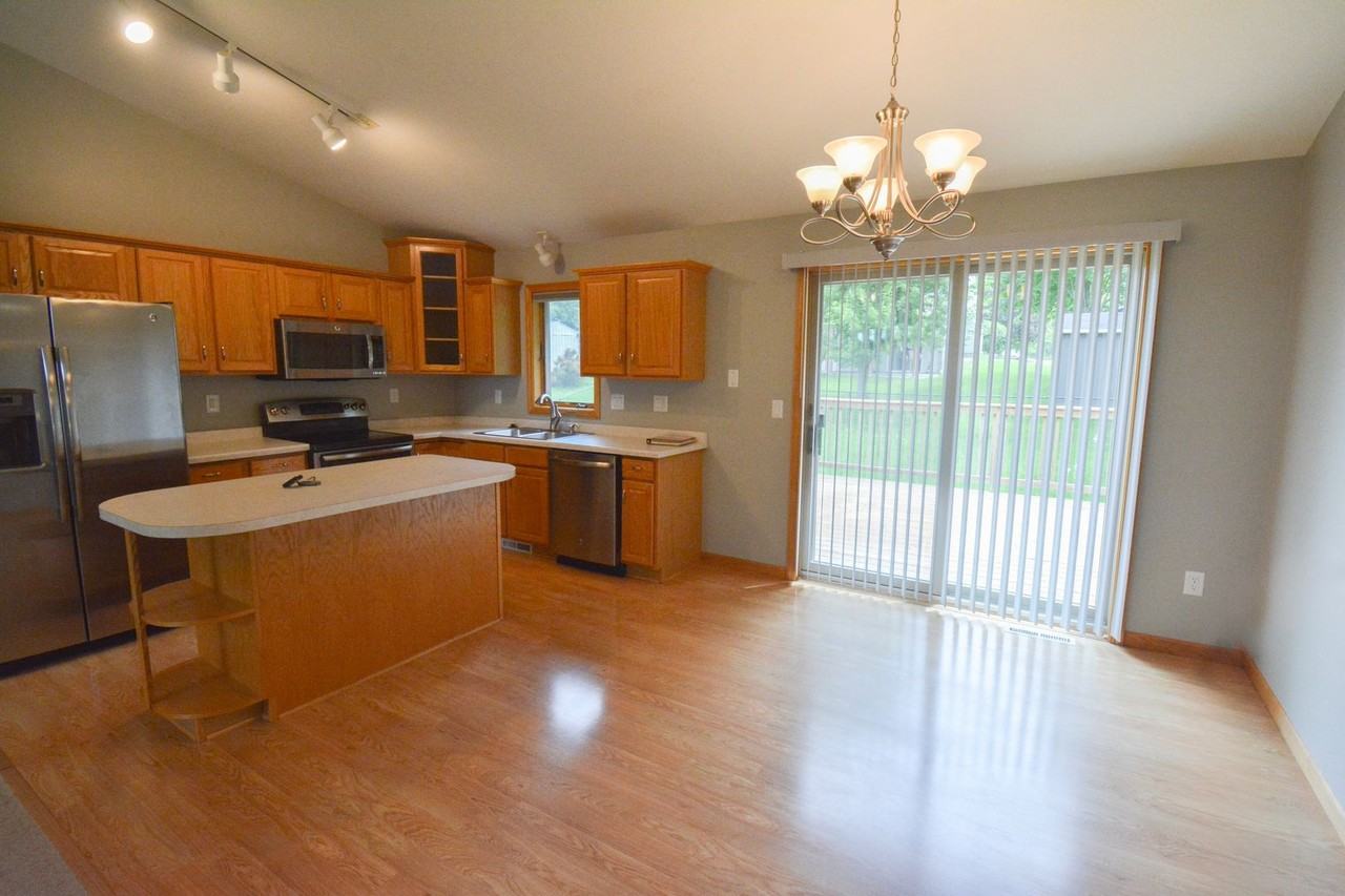 3702 Halling Pl Sw - Photo 6 of 18