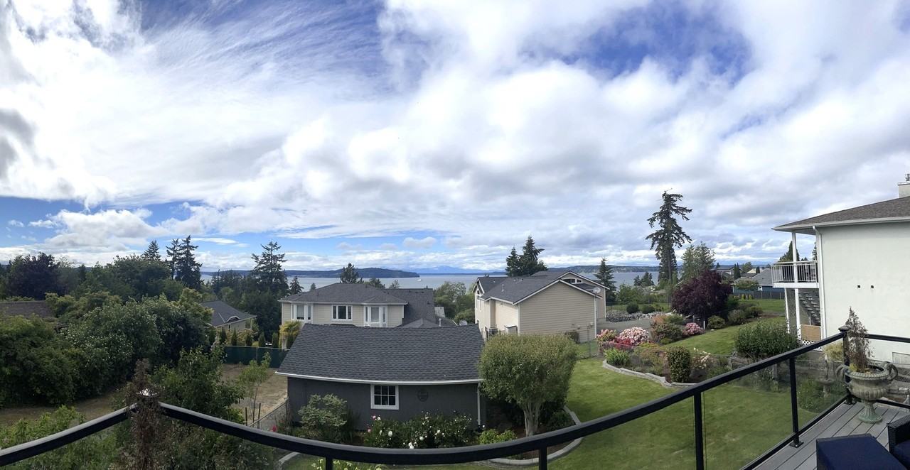 1203 Sequalish St - Photo 3 of 33