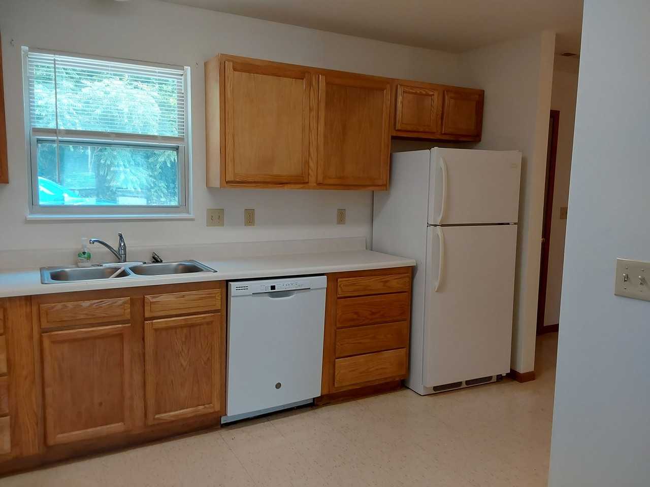 9 Mountaineer Cir - Photo 2 of 6