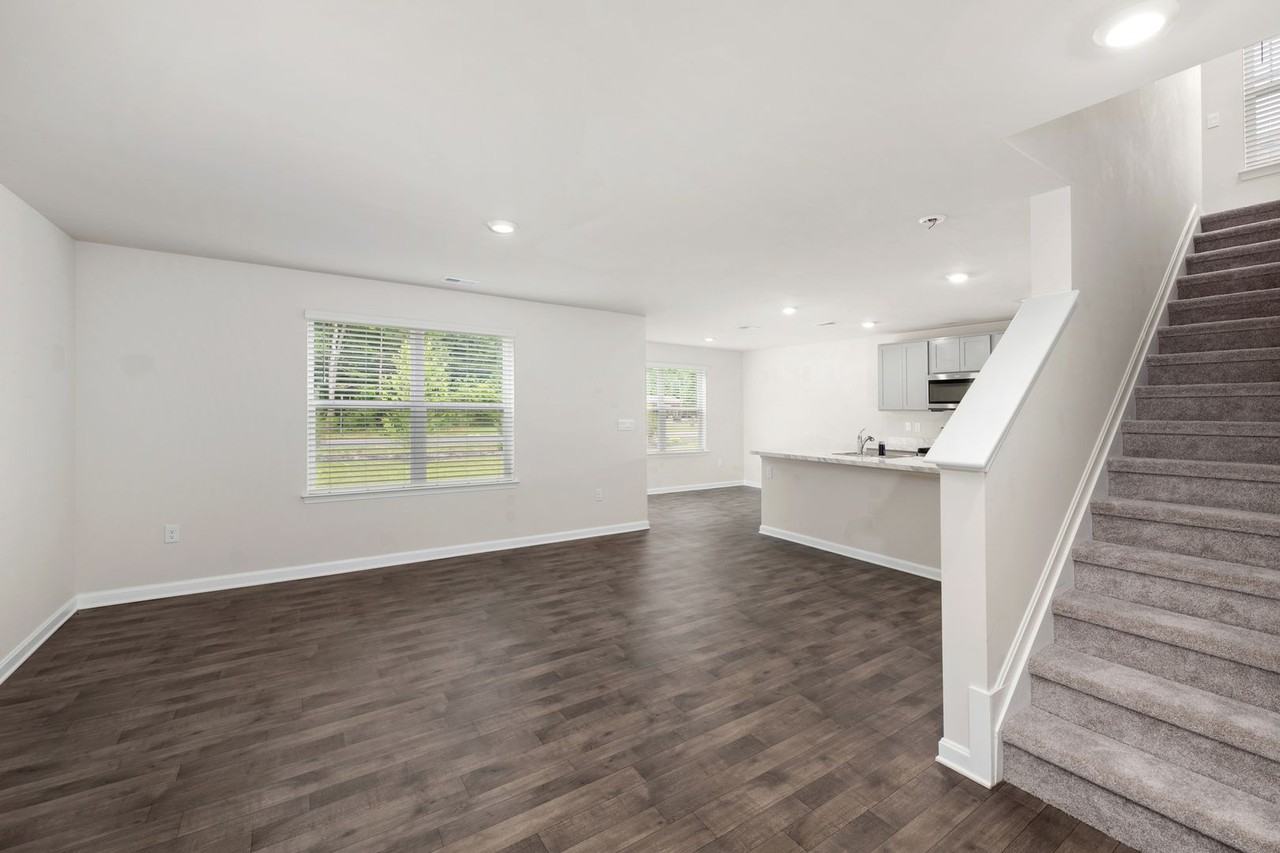 56 Currant Cir - Photo 2 of 34