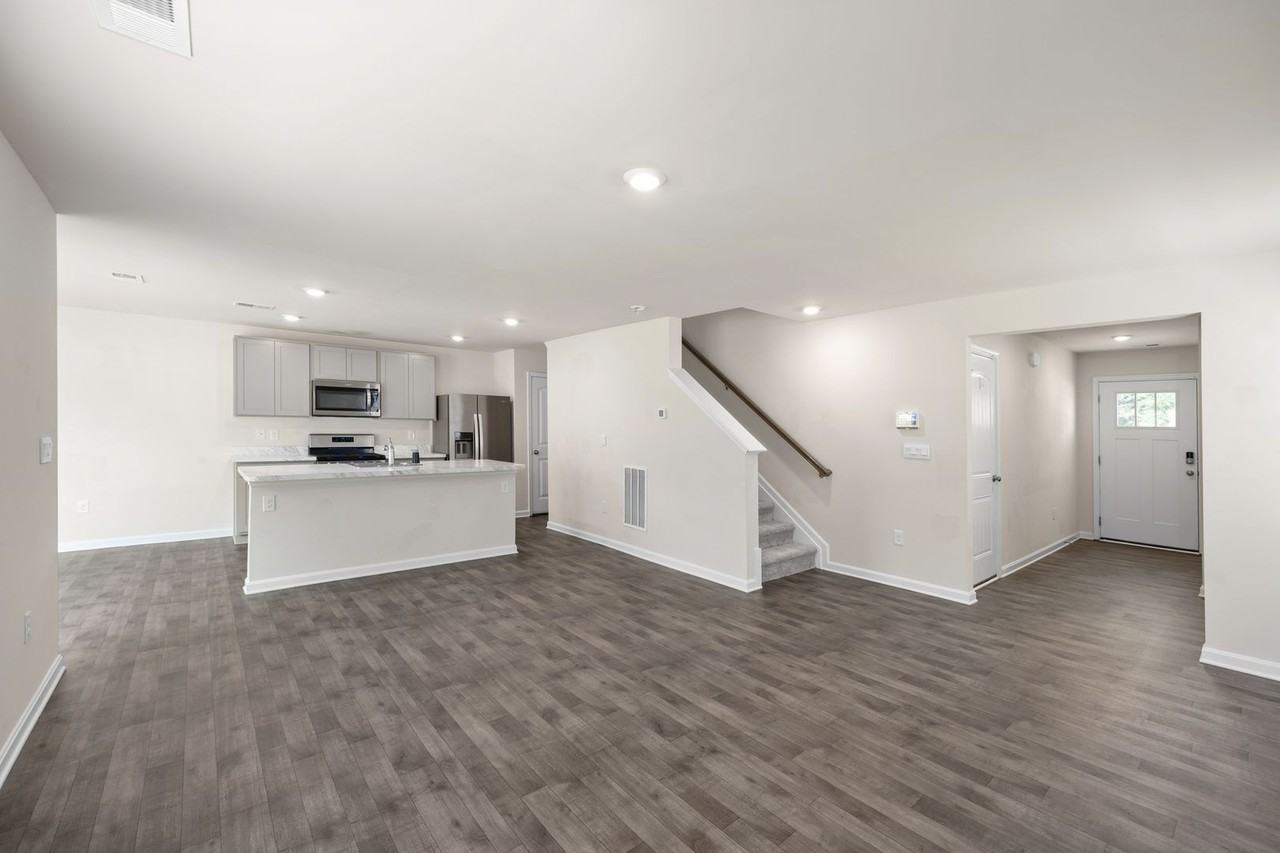 56 Currant Cir - Photo 4 of 34
