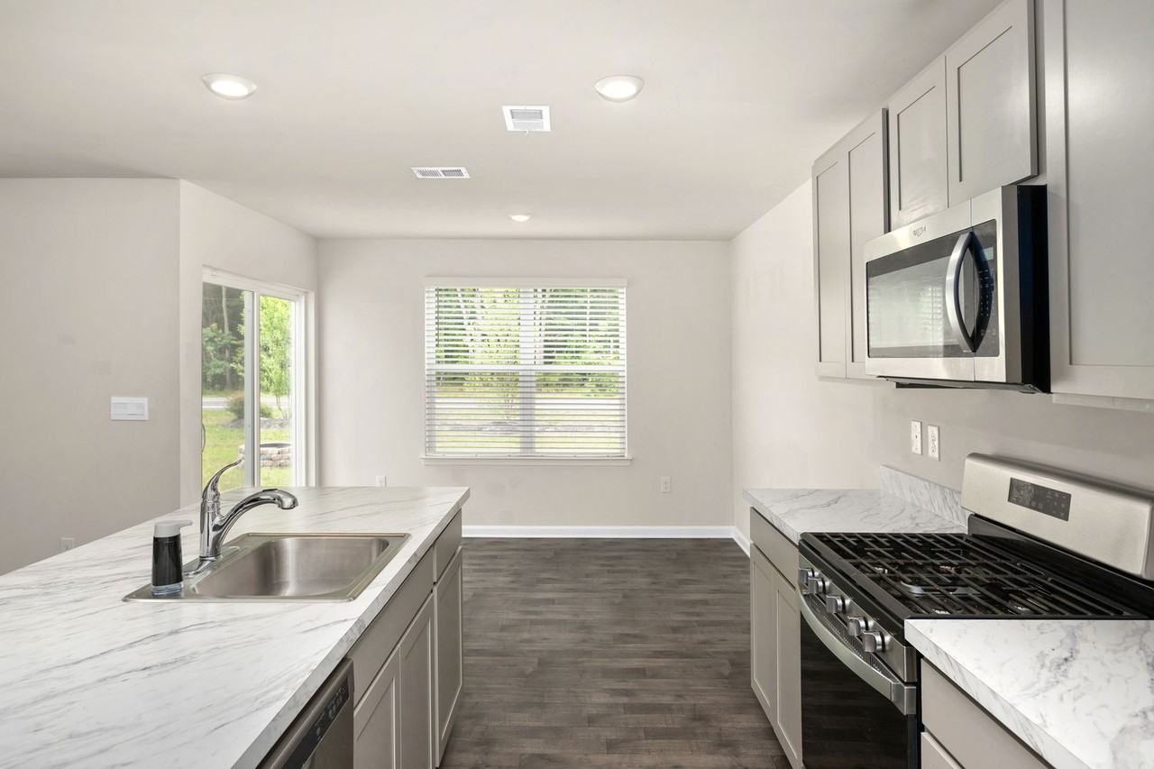 56 Currant Cir - Photo 7 of 34