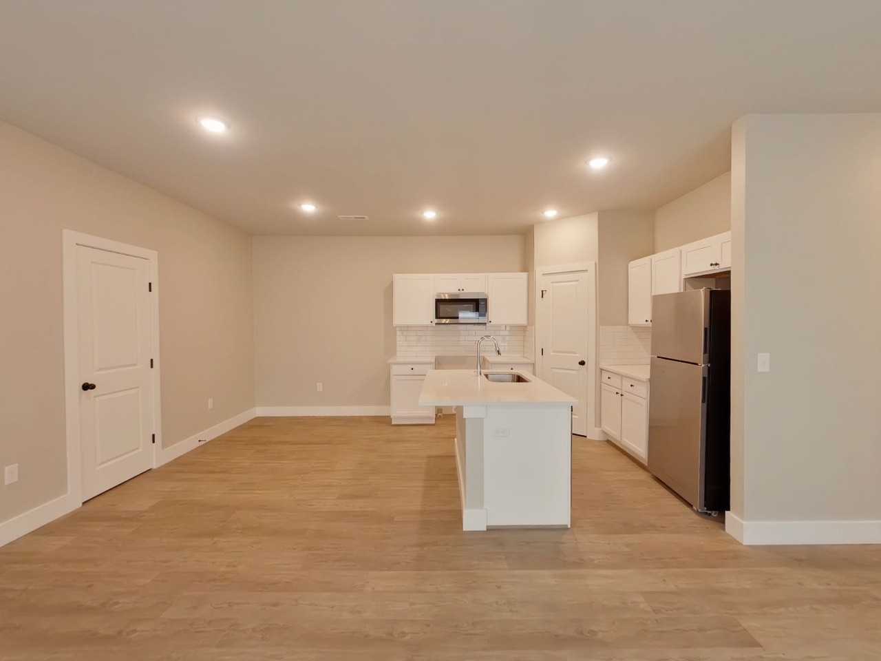 12778 Wheatland Ct - Photo 2 of 17