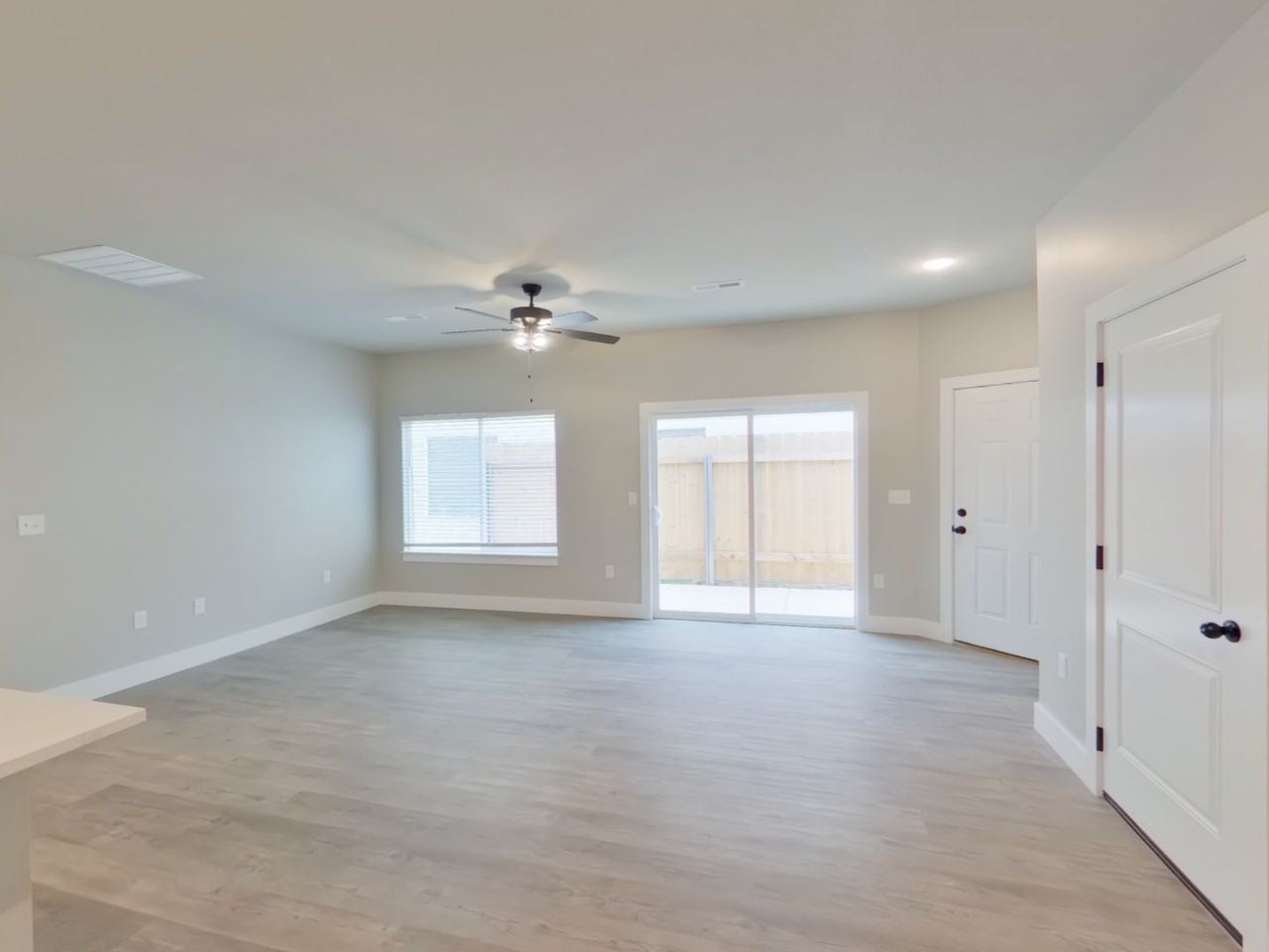 12778 Wheatland Ct - Photo 6 of 17