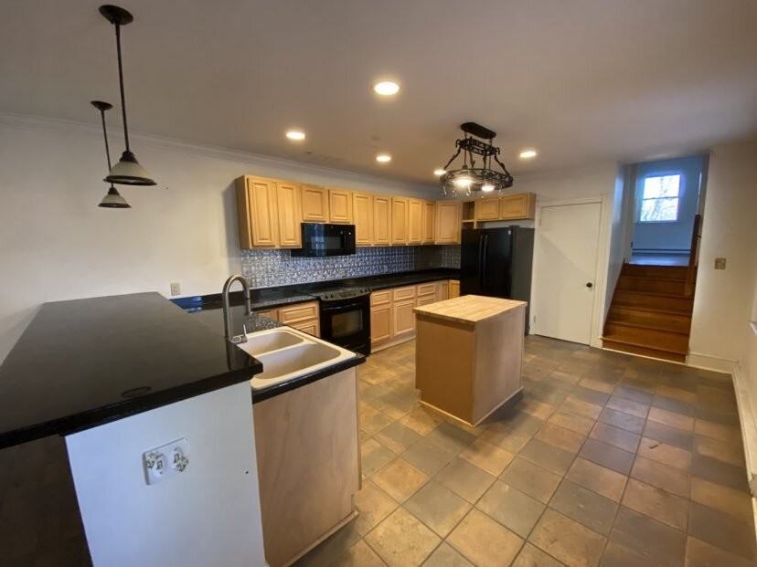 10 E Chestnut St - Photo 3 of 17