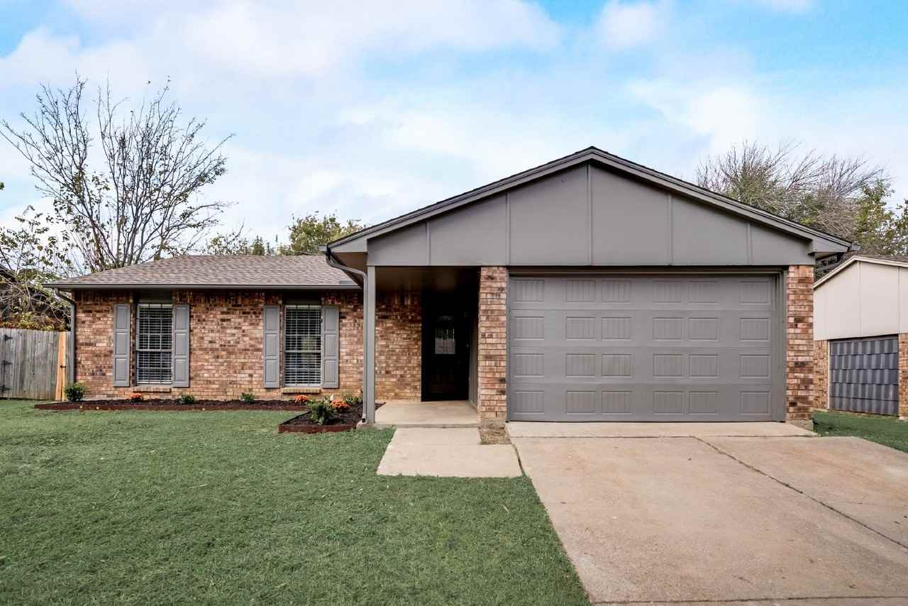 6501 Wakefield Rd - Photo 2 of 27