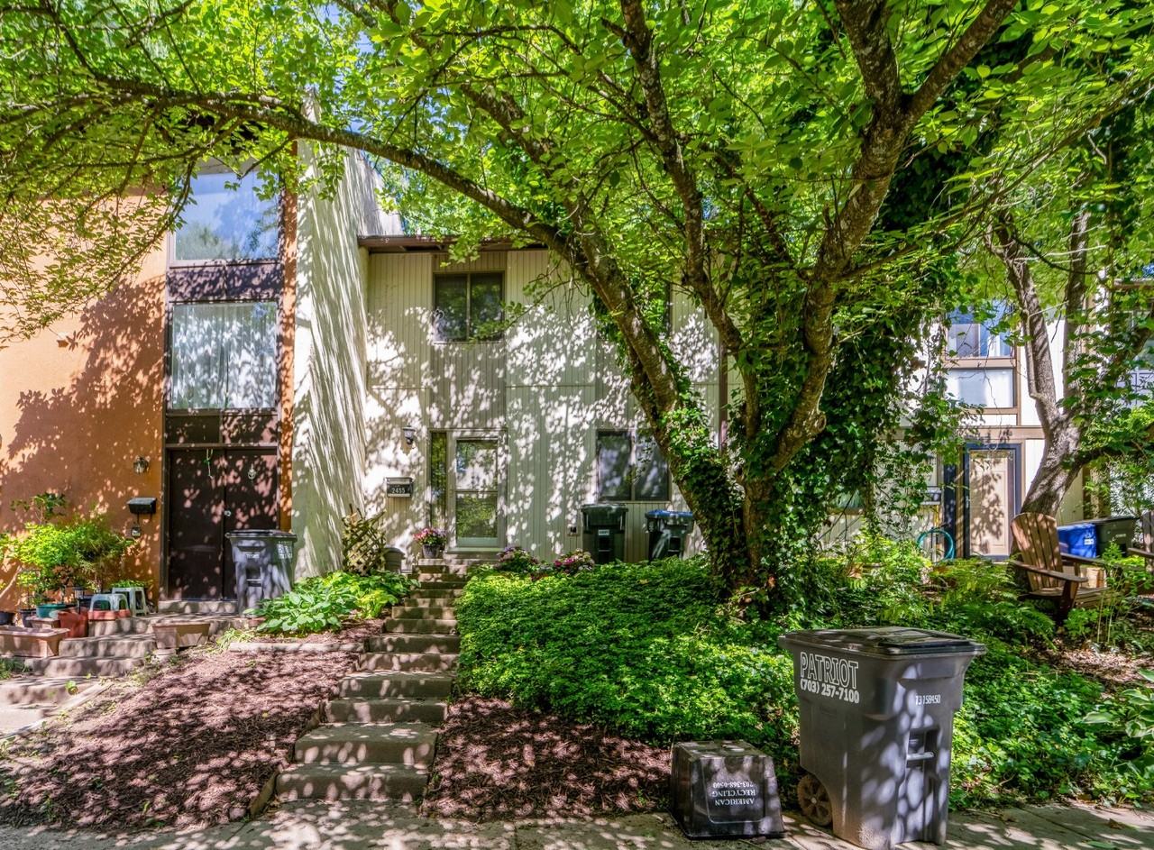 2455 Pyrenees Ct - Photo 3 of 34