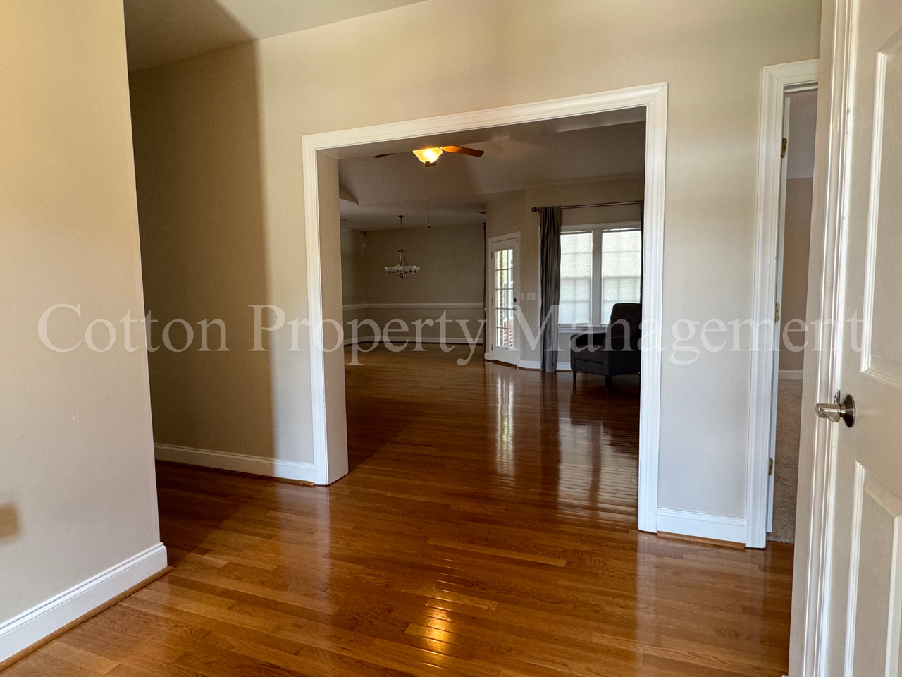 7824 Sanderling Pl - Photo 4 of 38