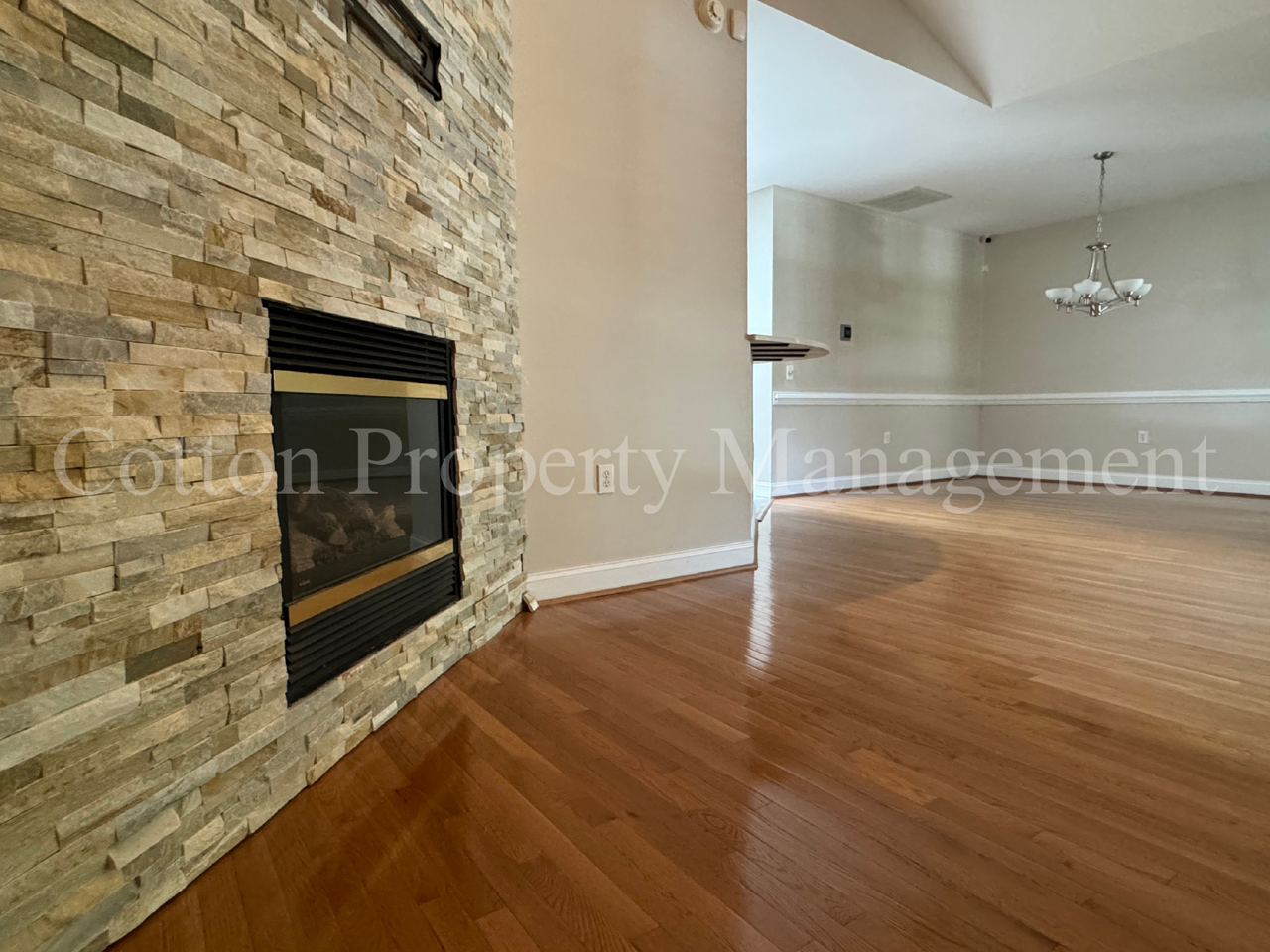 7824 Sanderling Pl - Photo 7 of 38