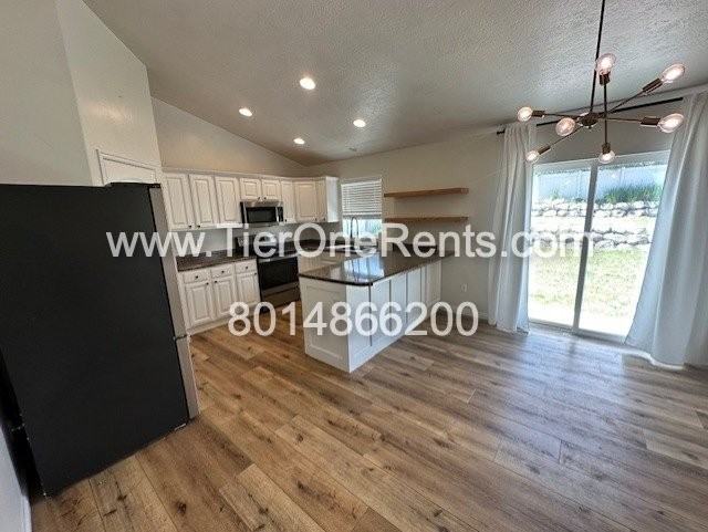 3349 S Hawk Dr - Photo 6 of 32