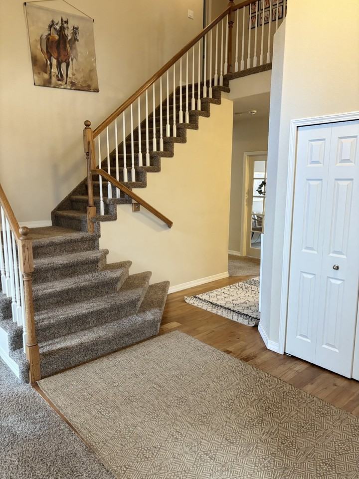 9998 Rose Leaf Ct - Photo 2 of 35