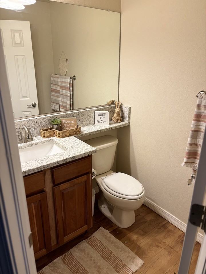 9998 Rose Leaf Ct - Photo 4 of 35