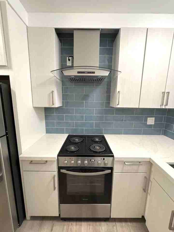 1722 G St NEW - Photo 4 of 30