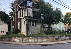 featured image of 412 Chestnut St