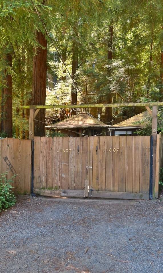 107-02 - Photo 3 of 14