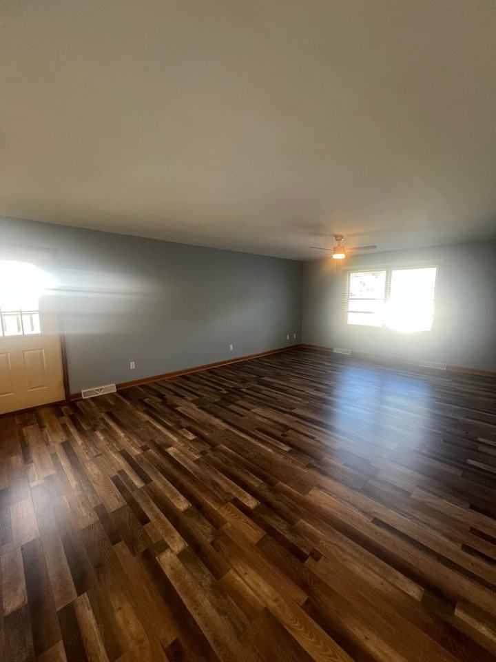 2812 Biscayne Dr - Photo 3 of 12