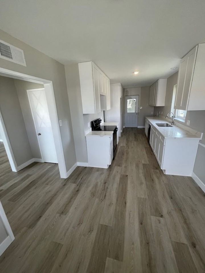 201 S Mission St - Photo 6 of 15