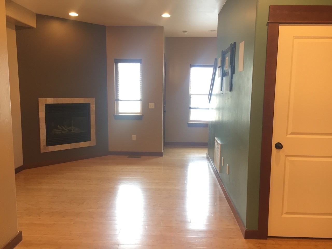 3337 N 27th Ave #30 - Photo 6 of 18
