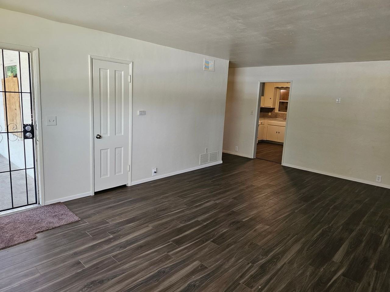 10644 Curtis St - Photo 2 of 15