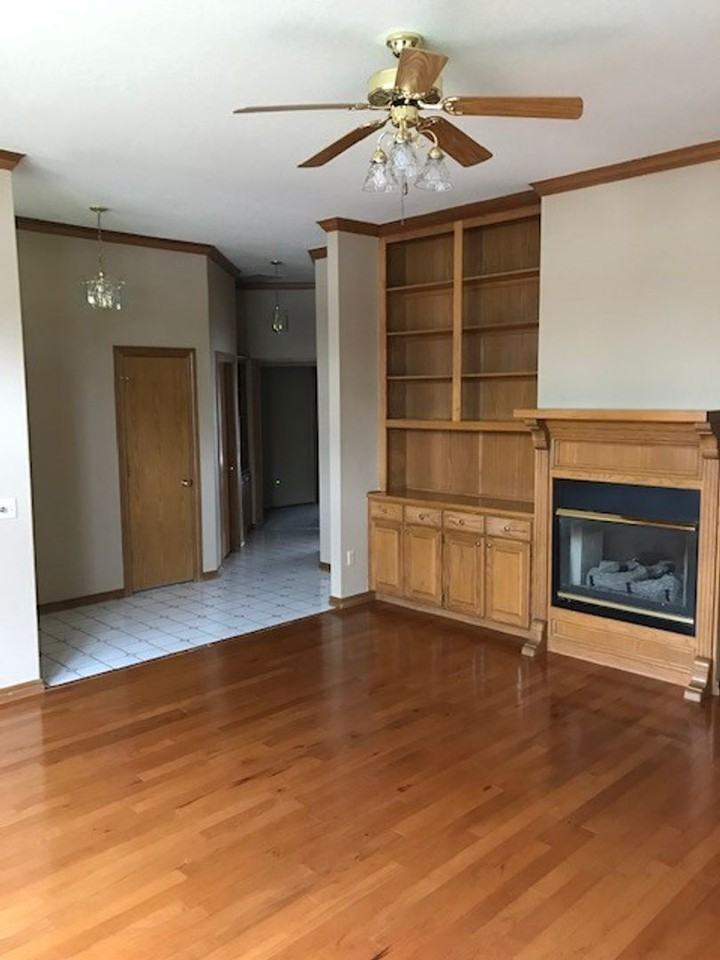 513 Laws Dr - Photo 2 of 14