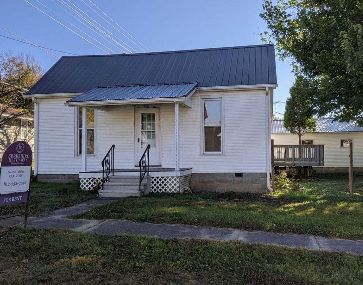 401 S Michigan St - Photo 2 of 11