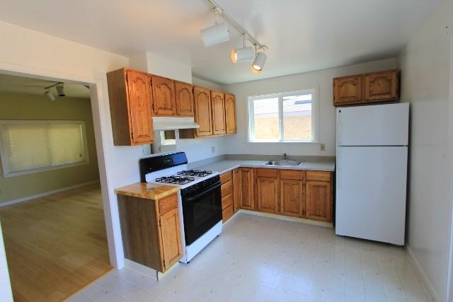 3957 Forest Hill Ave - Photo 2 of 7