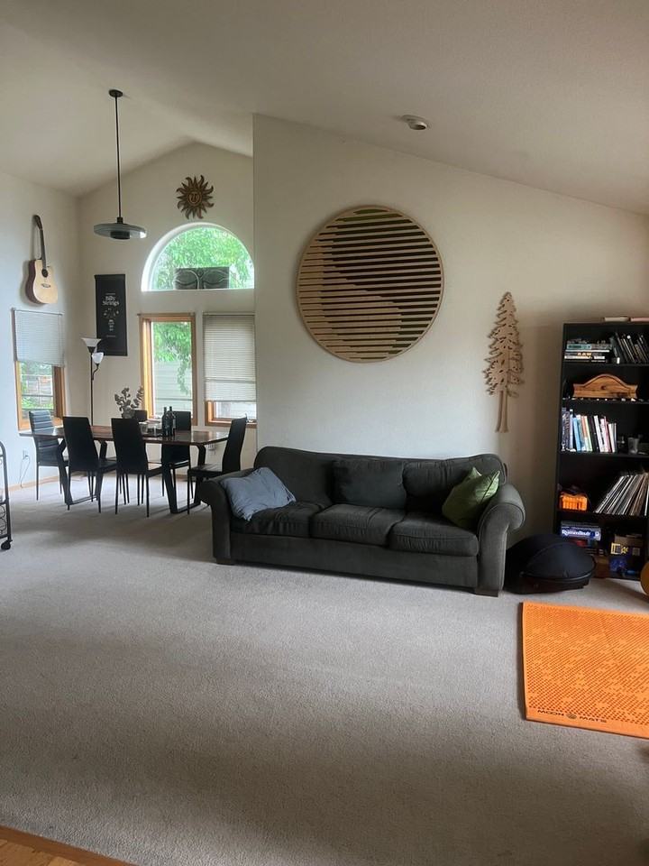 2568 Vine Pl - Photo 5 of 26