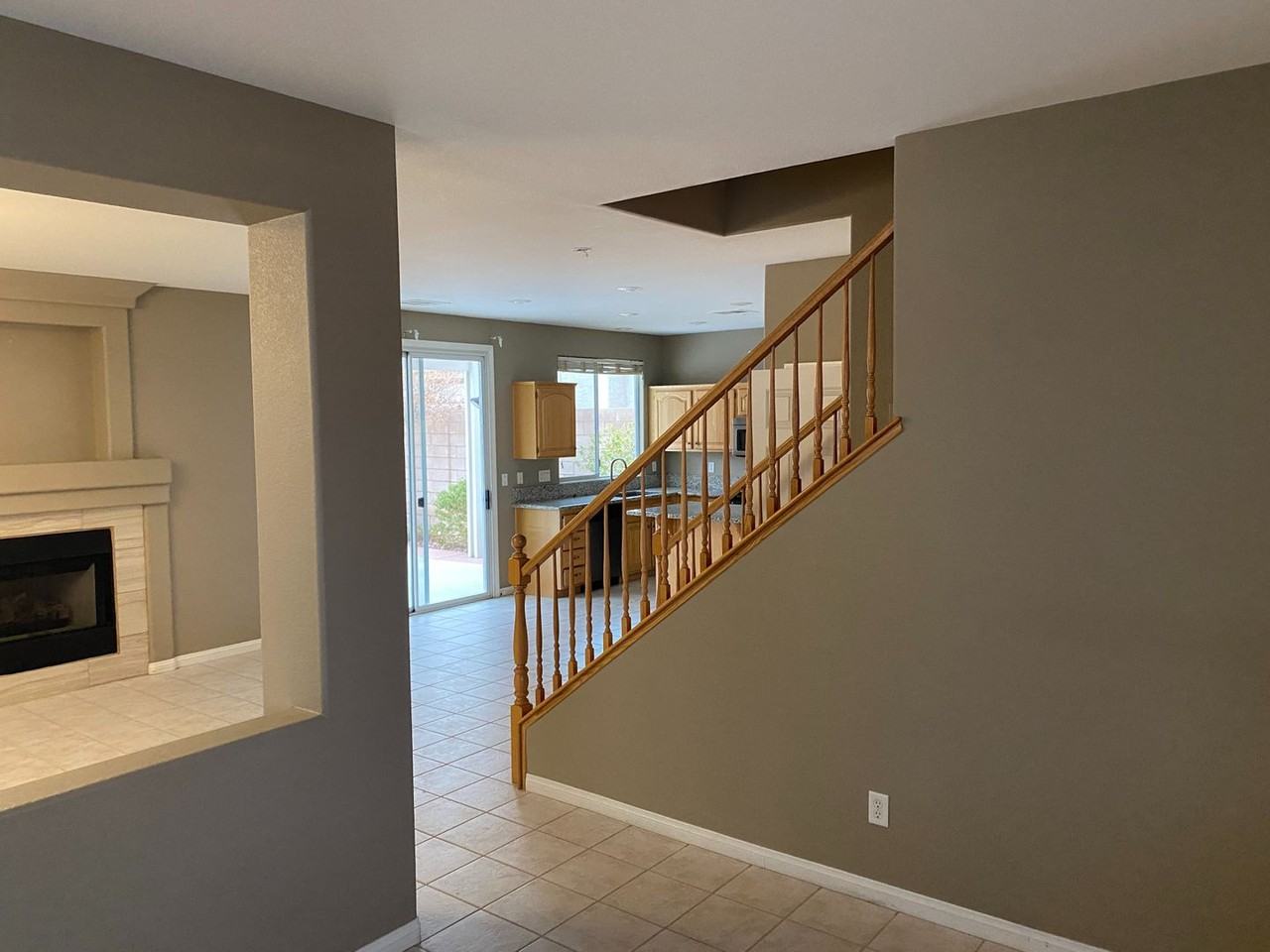 8327 Sterling Harbor Ct - Photo 4 of 22