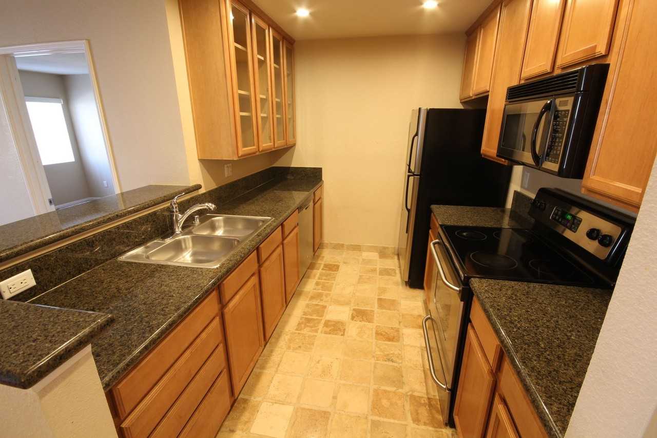7150 Shoreline Dr #3115
