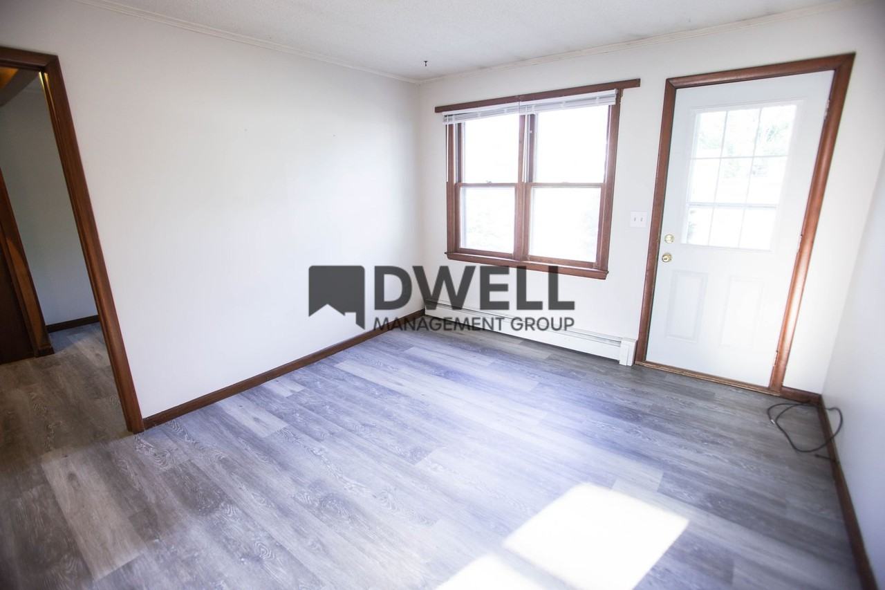 442 Church Ave - Photo 3 of 13