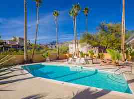 featured image of 5803 N Camino Esplendora