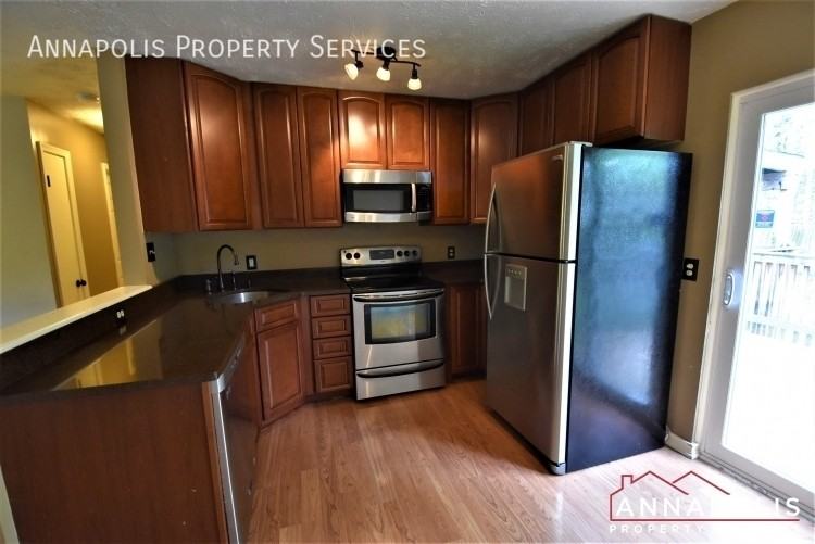 932 Kinhart Ct - Photo 2 of 21