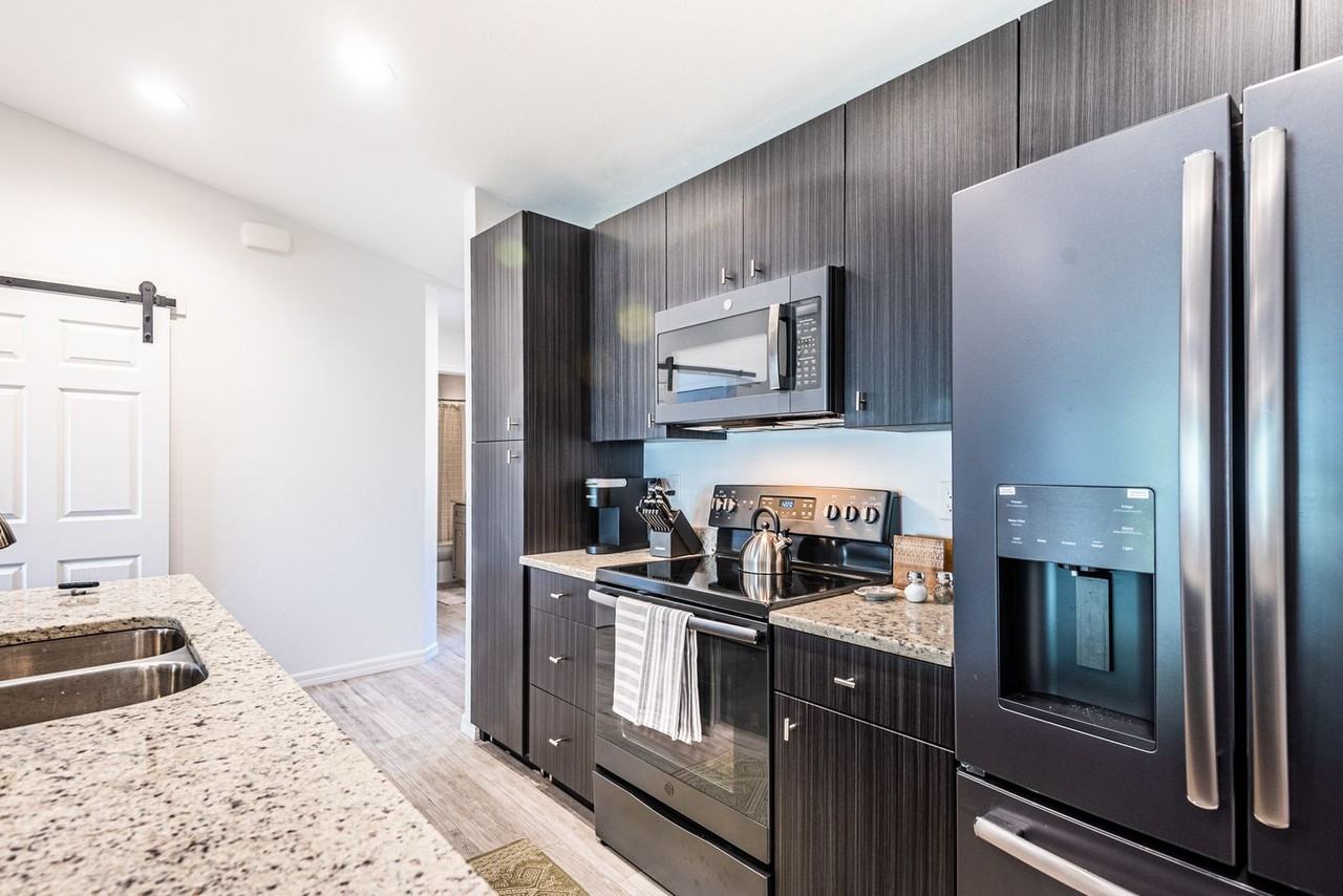 219 Lewis Cir #112 - Photo 6 of 37