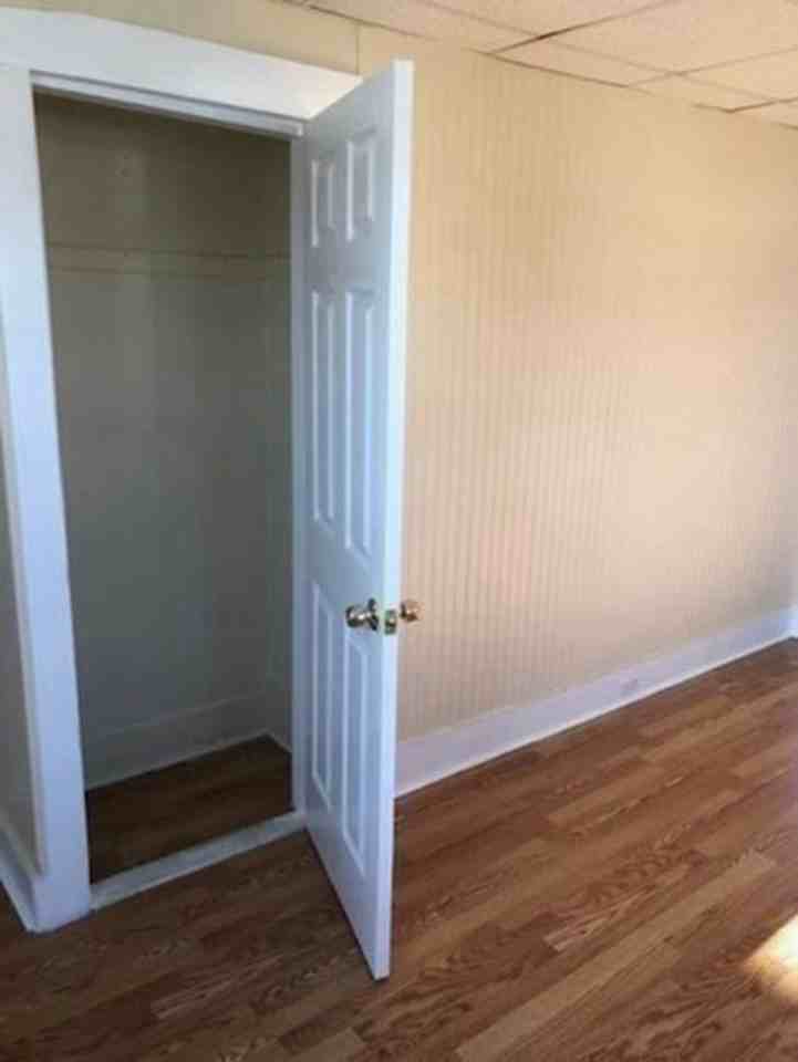 8 Barclay St #2 - Photo 5 of 7