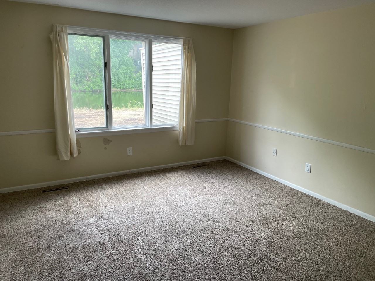 5311 Malibu Dr #NA - Photo 4 of 9