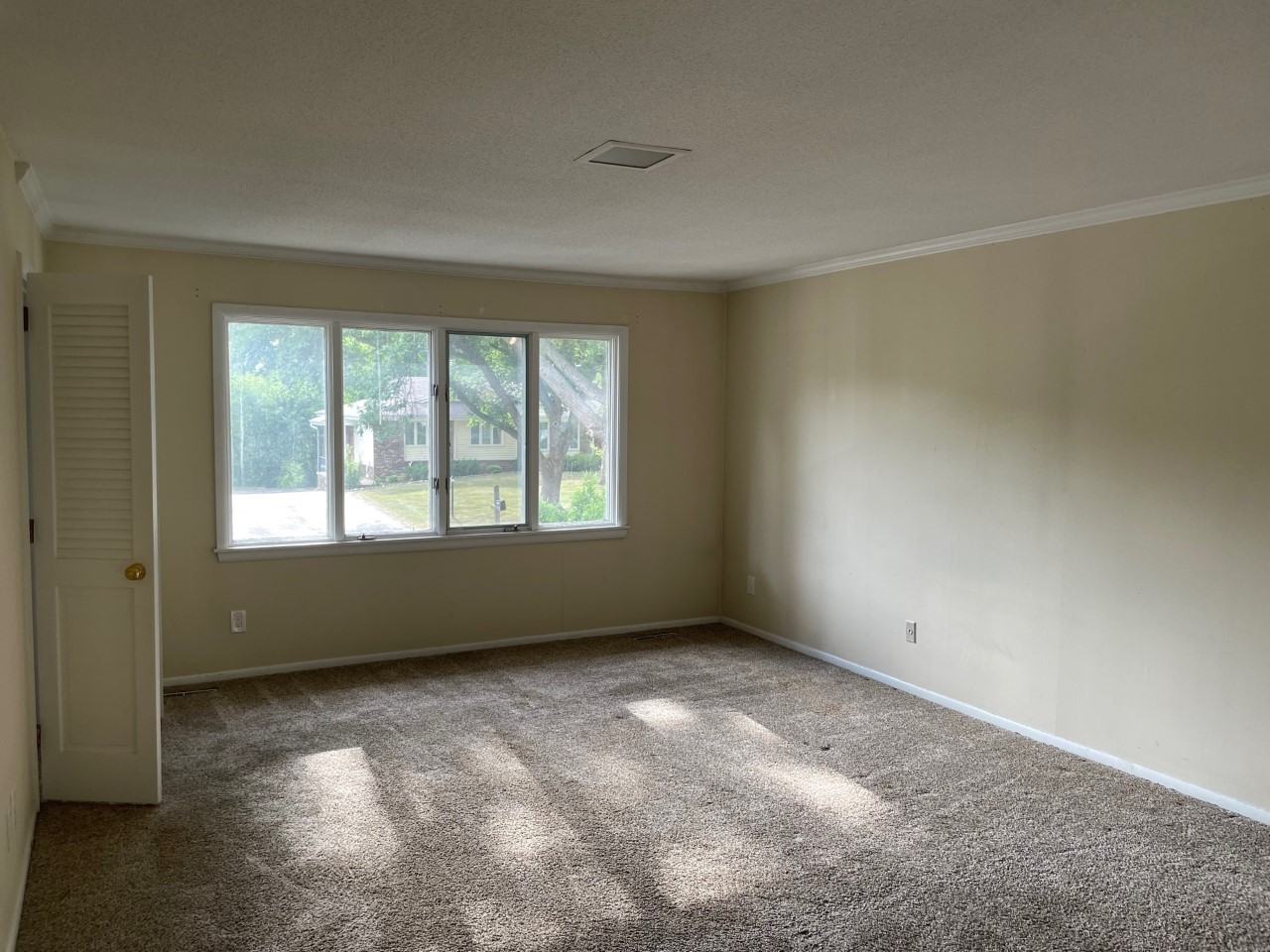 5311 Malibu Dr #NA - Photo 6 of 9