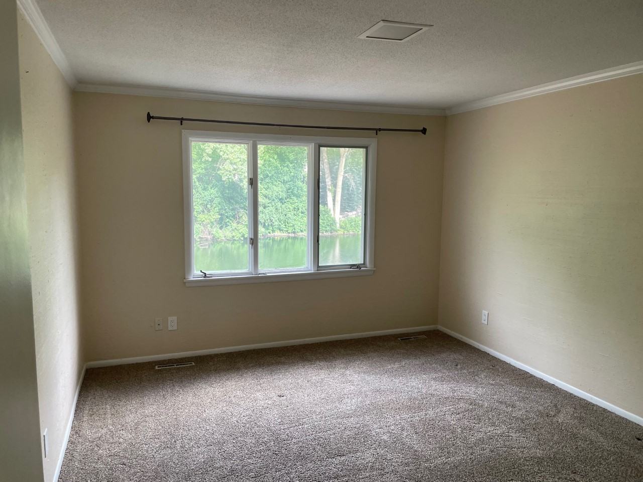 5311 Malibu Dr #NA - Photo 7 of 9