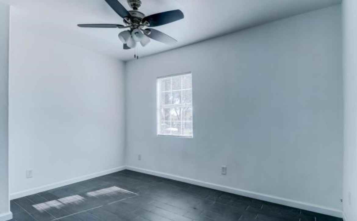 1060 W 23rd St #NA - Photo 2 of 10