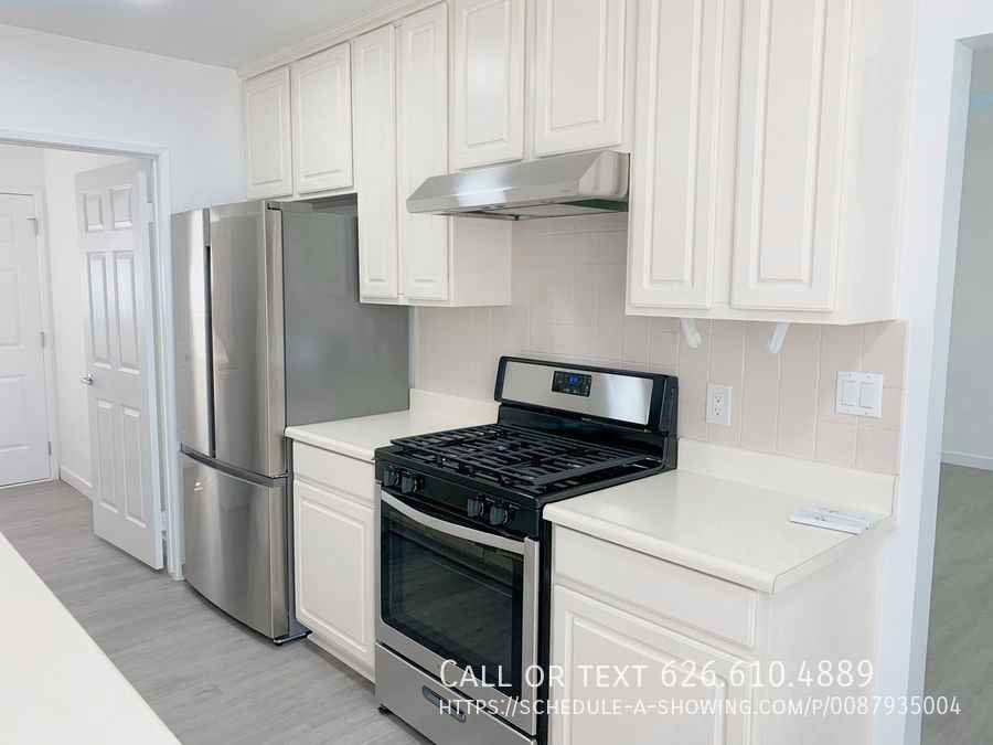 408 E Broadway - Photo 3 of 7