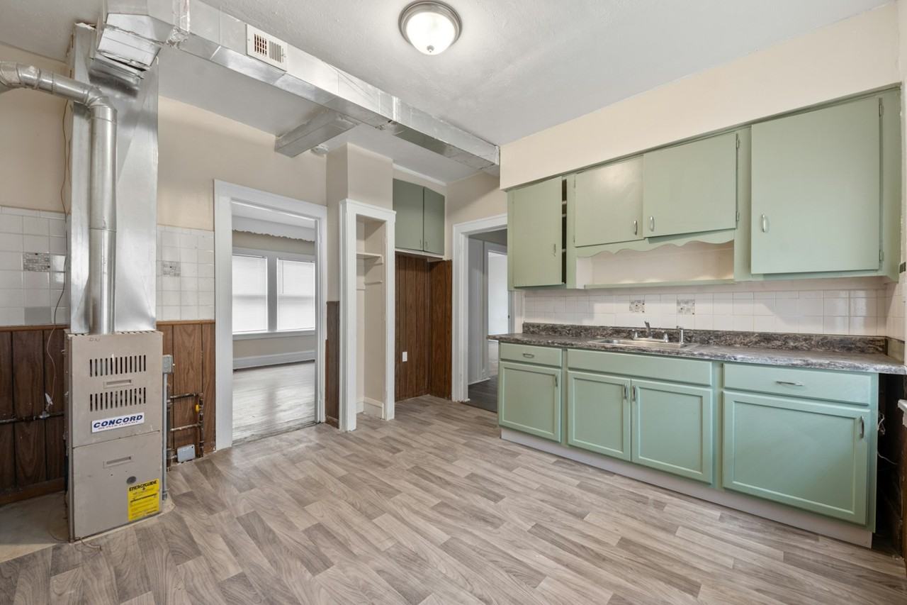 874 Whitcomb Road, Unit D - Photo 5 of 14