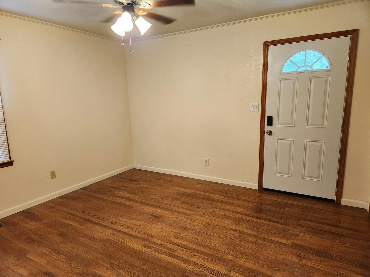 389 Collins Road, Unit Studio A (NEW) - Photo 2 of 7