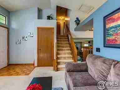 4201 Goldenridge Way - Photo 4 of 19