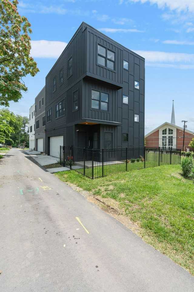 1258a 1st Avenue South - Photo 2 of 32