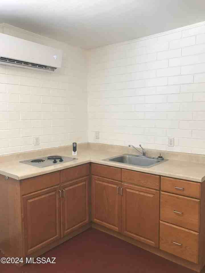 720 North Irving Circle #1 - Photo 6 of 16