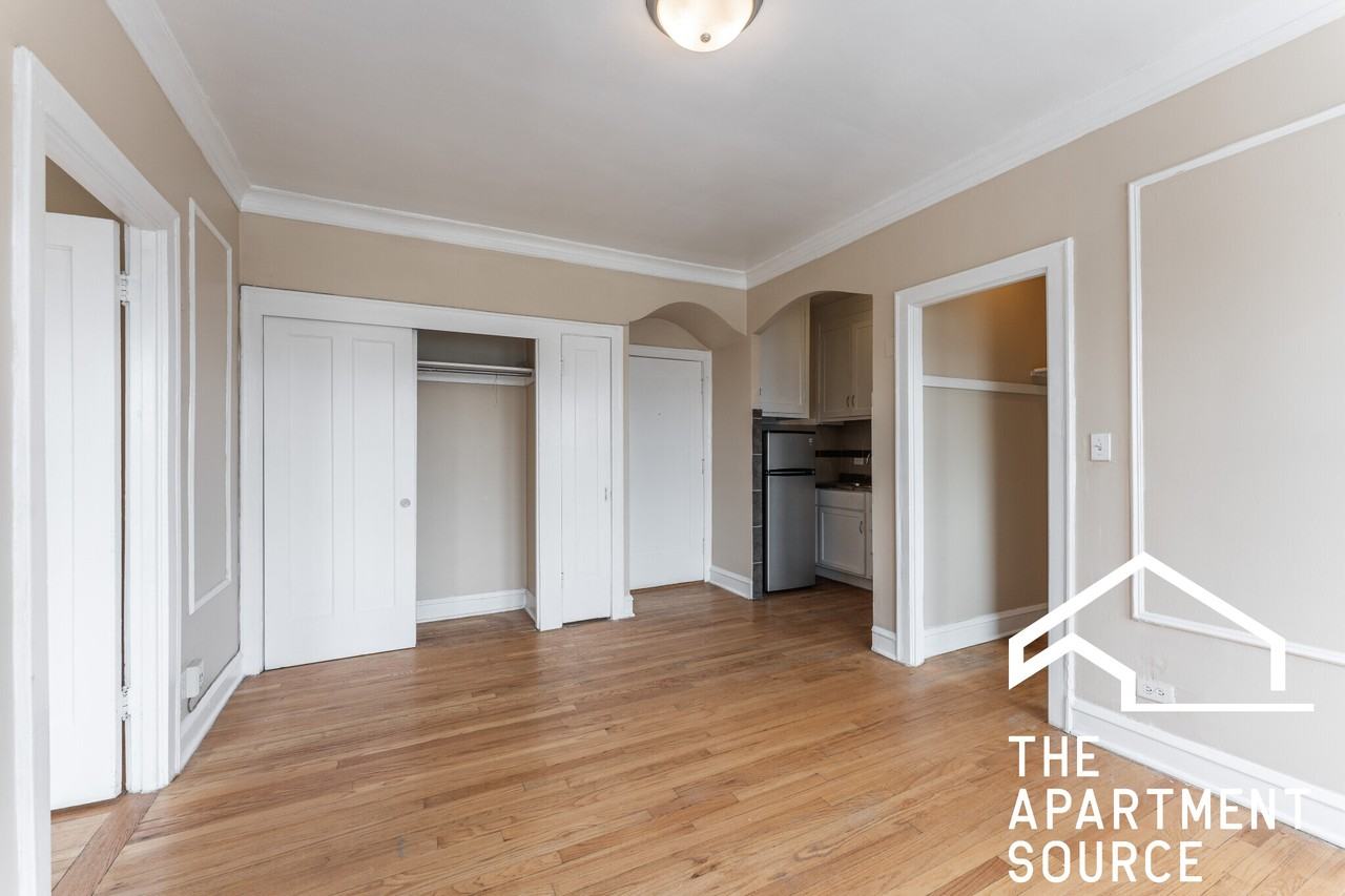 2801 N Keating Ave #307 - Photo 3 of 10
