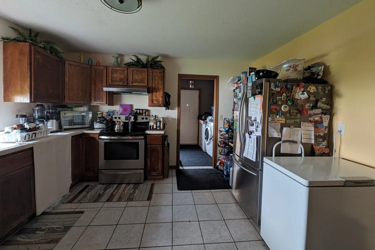 311 Aurora Ave - Photo 3 of 16