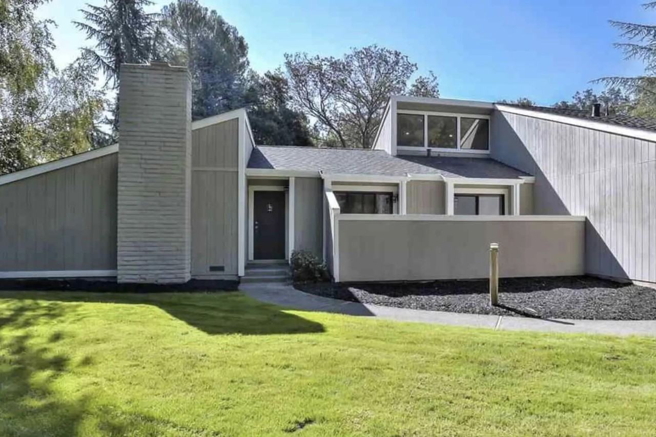 2061 Danville Blvd - Photo 2 of 10