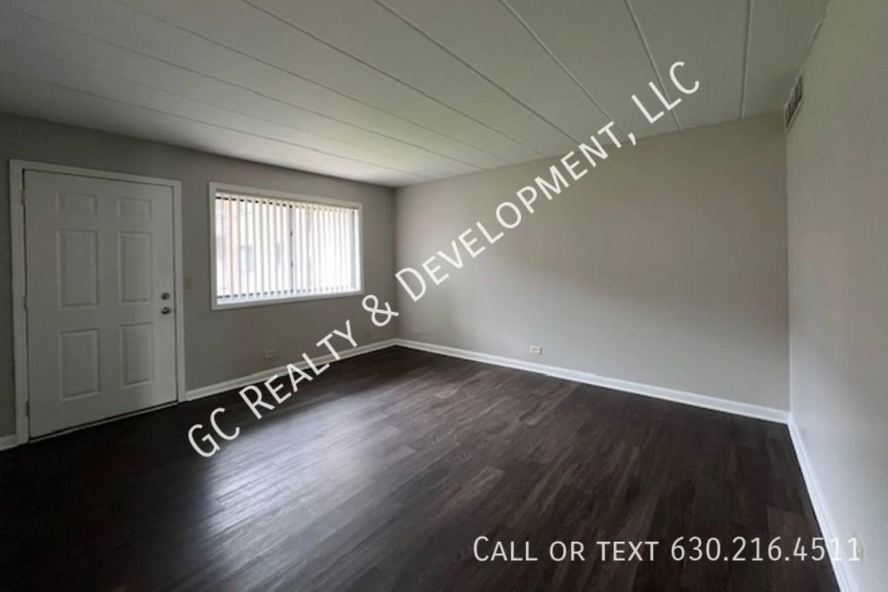 342 Wilson Ave - 342 B - Photo 2 of 14