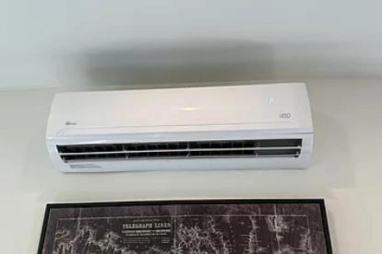 112 Curtis Ave - Photo 2 of 20