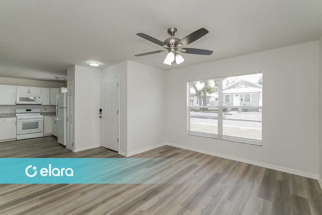 1043 8th St S Fl 33705 - Photo 2 of 17